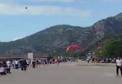 Fethiye’de yamaç paraşütleri havada çarpıştı: 3 yaralı
