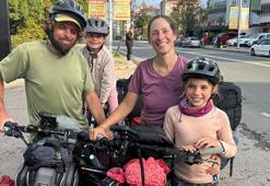 Bisikletle dünya turuna çıkan Kanadalı aile: Türkiye çok güzel