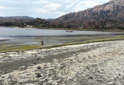 Suyu 50 metre çekilen Bafa Gölü'ne Büyük Menderes Nehri hayat verecek