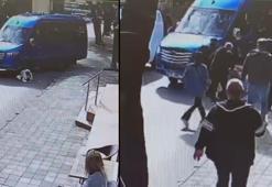 Maltepe’de minibüsün çarptığı yaya yaralandı; Kaza kamerada