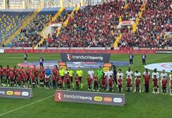 Gençlerbirliği taraftarından ‘Gazze’ mesajı ve ‘Cumhuriyet’ coşkusu