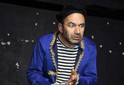 Vanlı tiyatrocu, tek kişilik oyunu ile İran’da başarı belgesi aldı