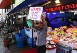 Rize’de hamsi bereketi; kilosu 35 liraya düştü