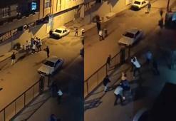 Tartıştıkları 2 kişiyle ayırmaya çalışanı dövdüler