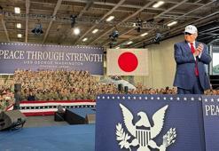 Trump, USS George Washington uçak gemisini ziyaret etti