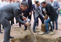 İzmir'de 7 bölgenin toprağı Cumhuriyet çınarında buluştu