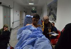 Sokakta tartıştığı kişiyi sırtından bıçakladı