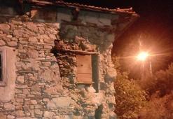 Sındırgı depreminde Manisa’da 83 yapı etkilendi