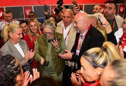 Cumhurbaşkanı Erdoğan’dan A Milli Kadın Futbol Takımı’na tebrik telefonu