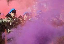 Bolu'daki tören yürüyüşünde komandolardan 29 Ekim marşları