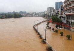 Vietnam'da sel: 10 ölü