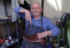 Babasından kalan 85 yıllık makine ile yarım asırdır ayakkabı tamir ediyor