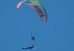 İranlı paraşüt pilotu ve jimnastikçiden Babadağ semalarında akrobatik gösteri