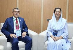 Bakan Tekin, Pakistan Mesleki Eğitim Devlet Bakanı Qamar ile görüştü