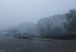 Keşan'da yoğun sis; binalar gözden kayboldu