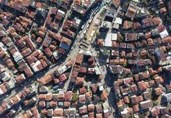 Kocaeli’de yıkılan binanın yakınındaki binalar tahliye edildi; ekipler inceleme başlattı