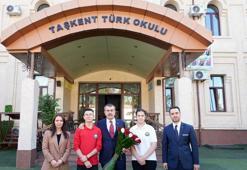 Bakan Tekin, Özbekistan'da Taşkent Türk Okulu'nu ziyaret etti