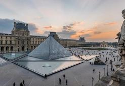 Louvre Müzesi’nde güvenlik önlemleri sıkılaştırılacak