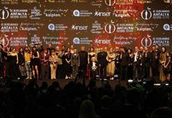 Altın Portakal'a 7 ödülle 'Tavşan İmparatorluğu' damga vurdu