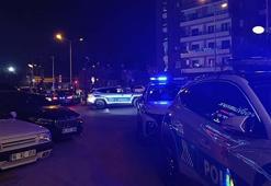 AVM'de bekçilere silah gösteren şüpheli gözaltına alındı