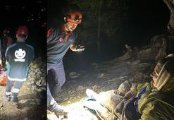 Dağlık alanda ayağından yaralanan turist, 5,5 saatte kurtarıldı