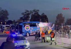 Beşiktaş - Fenerbahçe derbisi için takım otobüsleri Tüpraş Stadyumu’na ulaştı