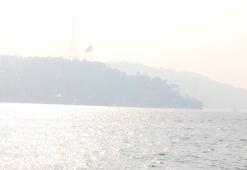 İstanbul Boğazı’nda sis etkili oluyor