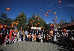 Ana sınıfı öğrencileri, 'Lösemili Çocuklar' için gökyüzüne balon bıraktı
