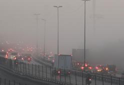 İstanbul'da etkili olan sis havadan görüntülendi