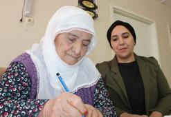 Eşi 'adını bile yazamıyorsun' deyince 88 yaşında okuma yazma öğrendi