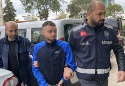 Husumetlisini bacaklarından bıçakladı