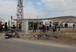 Kilis'te hafif ticari araç ile otomobil çarpıştı: 4 yaralı