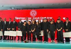 Bakan Tekin: Öğretmenlerimizin yazdığı hikayeleri 1 milyon baskı yapıp dağıtacağız