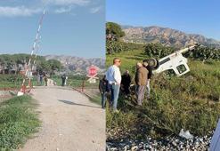 Hemzemin geçitte tren çarpan kamyonetin sürücüsü yaralandı