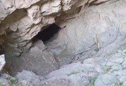 Defineciler dağı 15 metre kazmışlar