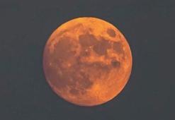 Antalya semalarında 'Kunduz Süper Dolunayı' görüntülendi