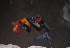 Kadıköy’de çukura düşen motosikletli yaralandı