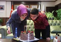 Bakan Göktaş, şehit oğlunun doğum gününü kutladı