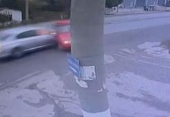 İzmir'de 2 kişinin öldüğü, 4 kişinin yaralandığı kaza kamerada