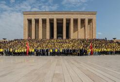 1907 Fenerbahçe Derneği, geleneksel Anıtkabir ziyaretini gerçekleştirdi