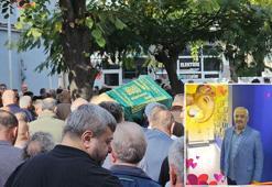 Evinde bıçaklanmış halde bulunmuştu, toprağa verildi