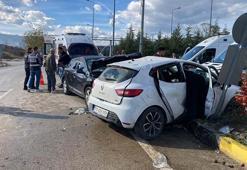 Kavşakta otomobiller çarpıştı: 7 yaralı