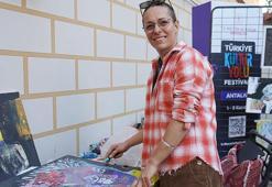 120 resmin bulunduğu dosyayı kaybeden İranlı sanatçı: Onlar çocuklarım gibiydi