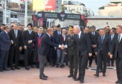 Taksim Meydanı'nda Atatürk'ü anma töreni