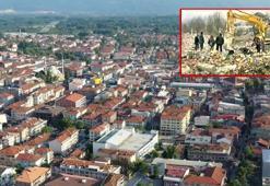 Düzce'de 26 yıl önceki depremin izleri silindi; yüksek katlı yapılara izin yok