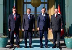 Cumhurbaşkanı Yardımcısı Yılmaz, KKTC Başbakanı Ünal Üstel ile bir araya geldi