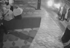 Ankara'da otomobil durağa daldı: 6 yaralı; kaza anı kamerada