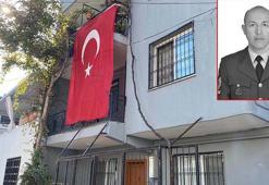 Şehit astsubayın İzmir'deki babaevinde yas