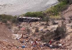 Peru’da otobüs kazası: 37 ölü