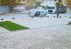 Sancaktepe'de dönüş yapan TIR, otomobile çarptı; kaza kamerada